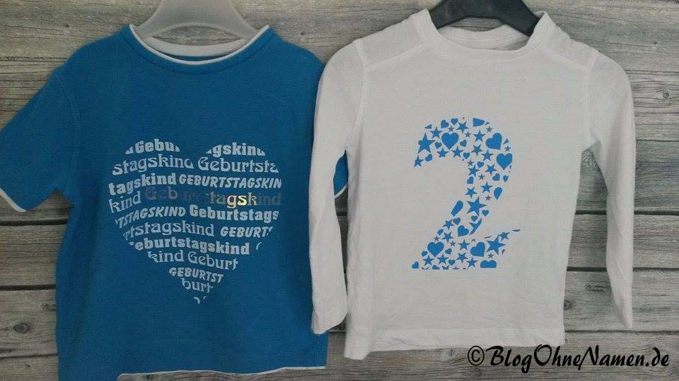 Geburtstagsshirt mit großer Zahl 2 aus Sternen und Herzen aus Flexfolie