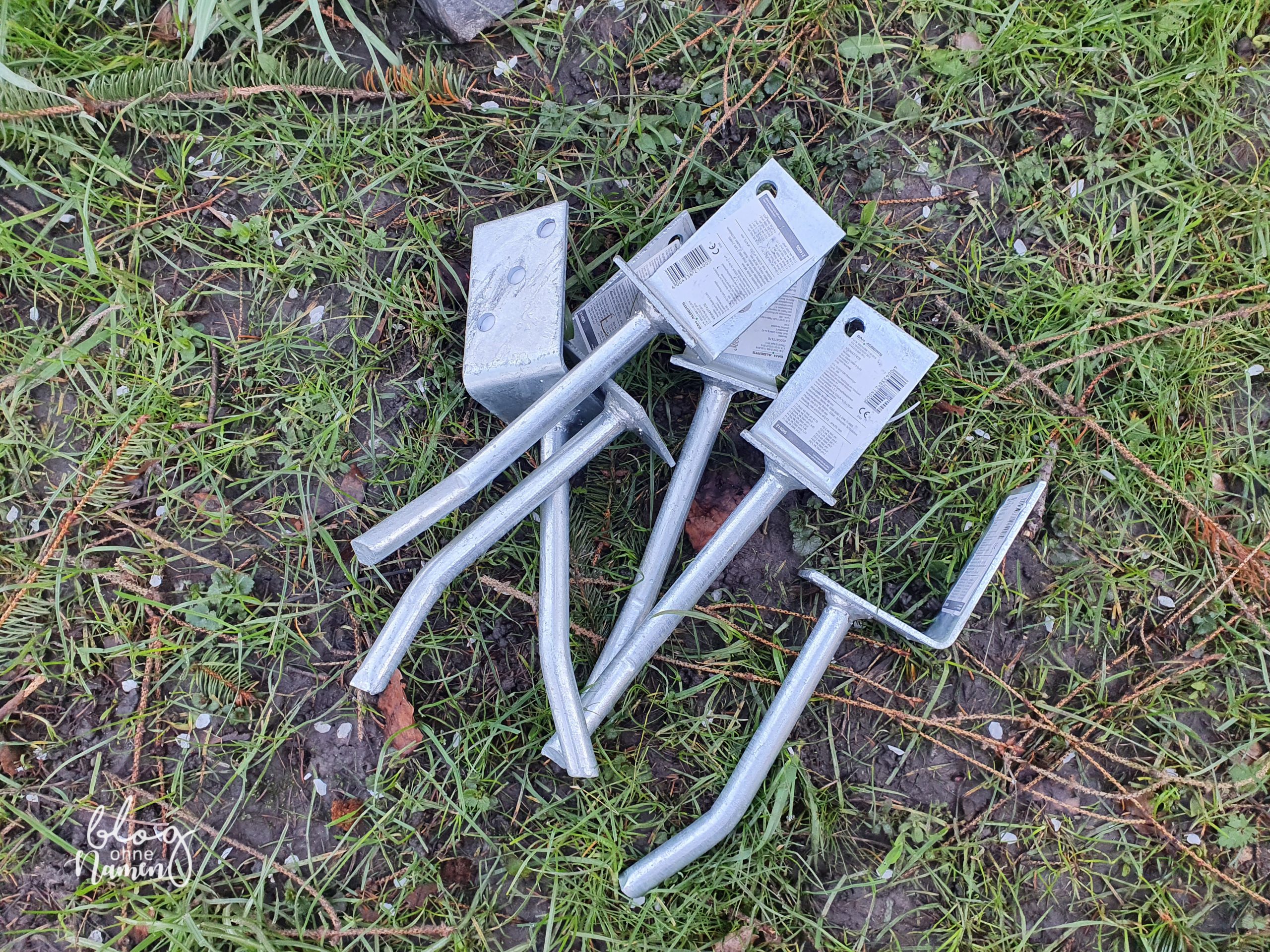 Gewächshaus aus alten Fenstern bauen - DIY Gartenidee (23 von 299)