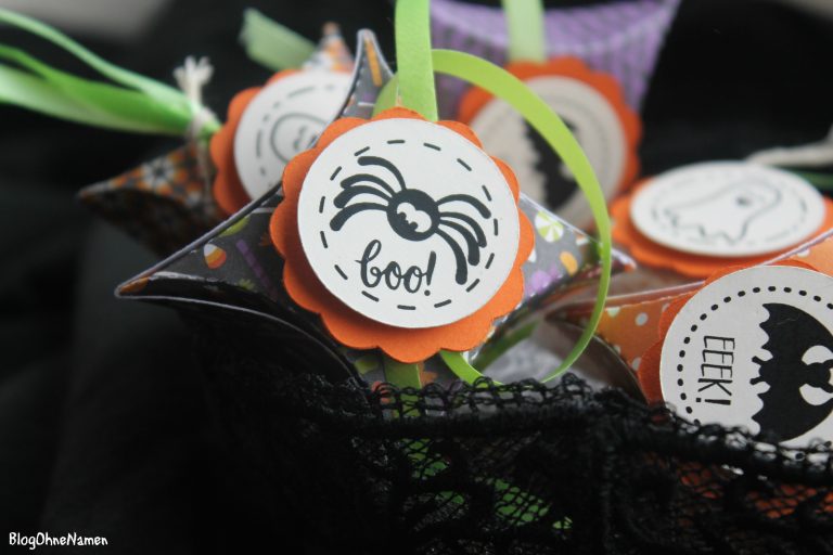 Halloween Verpackung als Pillow Box mit Plotter