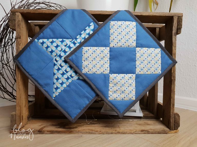 Patchwork-Untersetzer aus Stoff mit Quiltblöcken, von Hand zugeschnitten und mit Schrägband eingefasst“