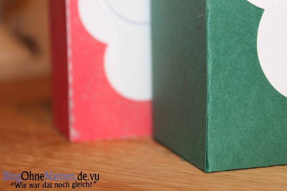 Vergleich zwischen geschnittenen und angeritzten Falzlinien